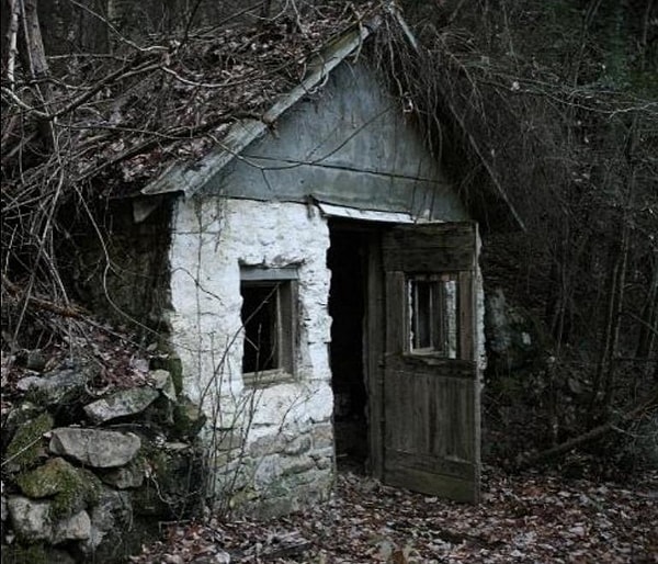 4. Деревянная хижина