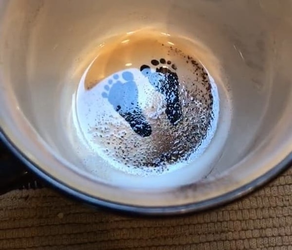 6. ''На дне чашки я сделала вот такой рисунок. Чтобы он все понял, когда допьет кофе!''