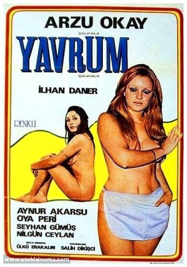 Sansürden geçen kısa filmlere daha sonra yapımcılar İsveç, Alman porno filmlerinden saniyelik kesitler ekliyorlar.