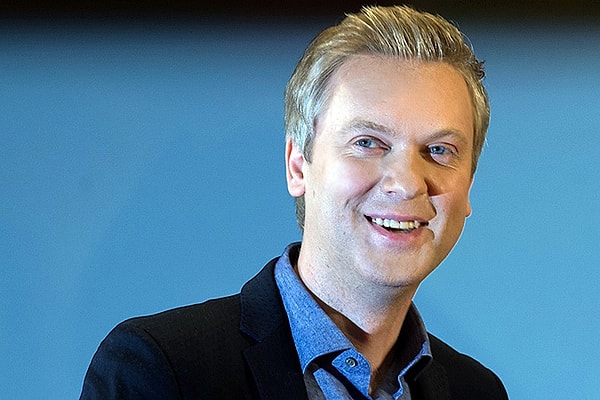 4. Сергей Светлаков