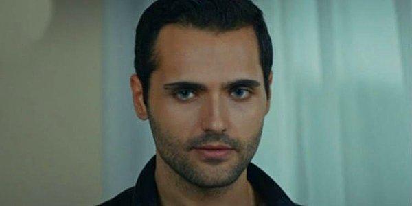 Hızır'ın oğlu Hızır Ali Çakırbeyli rolünü Yalçın Hafızoğlu canlandırıyor.