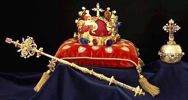 9. Какой из этих правящих титулов официально просуществовал дольше остальных?