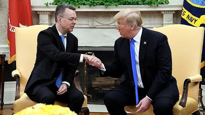 ABD Başkanı Donald Trump, Andrew Brunson’ı Beyaz Saray’da Ağırladı, Peki Neler Yaşandı?