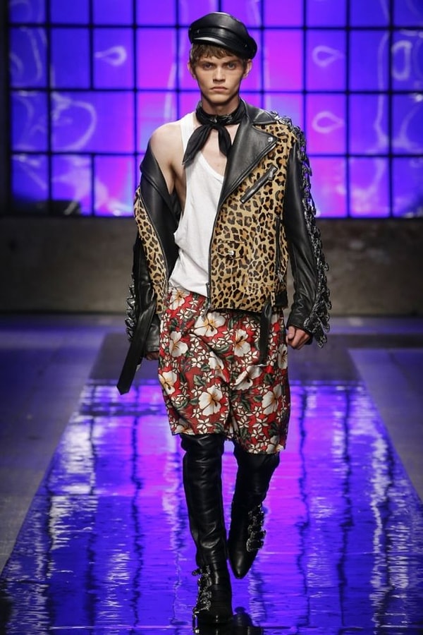 14. Ну очень брутальный парень.