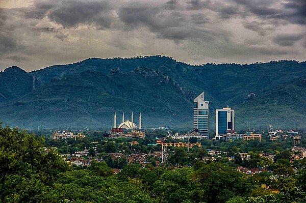 9. Pakistan - İslamabad