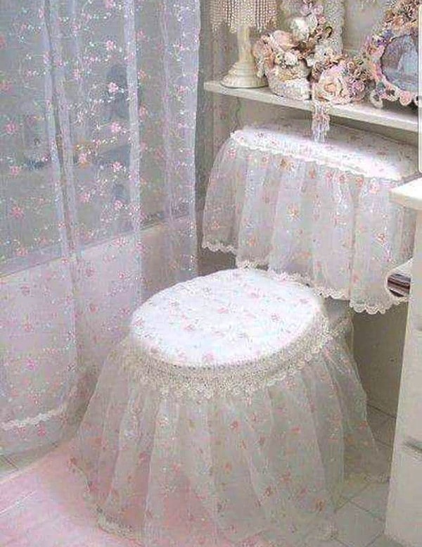 18. И вот вам унитаз в облачении невесты напоследок