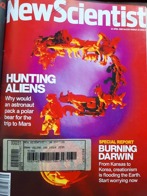 Ancak New Scientist’in 22 Nisan 2000’deki sayısındaki “Burning Darwin” başlıklı makalede Adnan Oktar’ı övdüğü iddiası doğru değil.