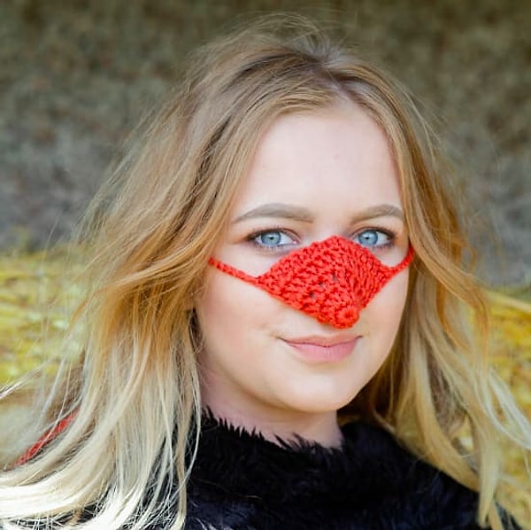 Красный нос под красную помаду!