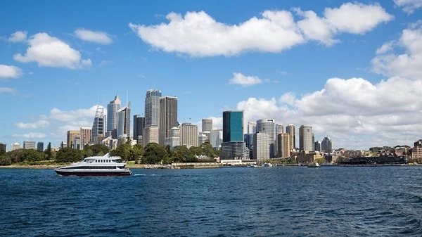 1. Чего же тут не хватает? Это, видимо...