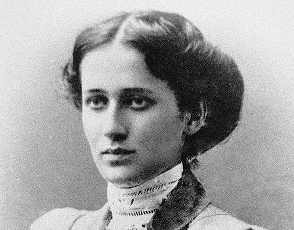 1. Кто изображен на этом портрете?