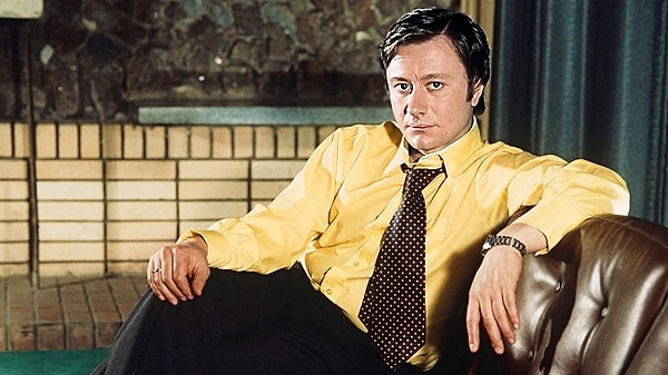 6. Главную роль в каком из этих фильмов выиграл Андрей Миронов?