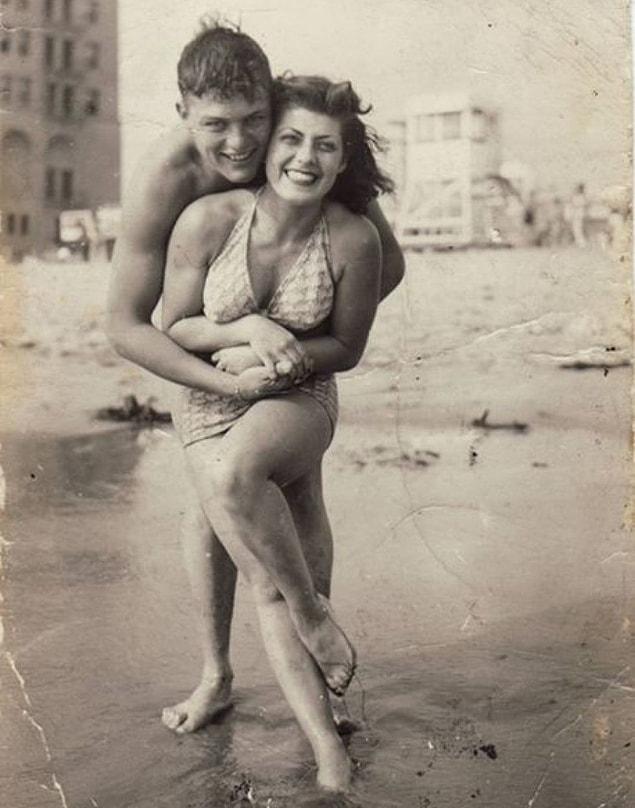 10. A model and her friend on the beach in San Diego, the 1940s