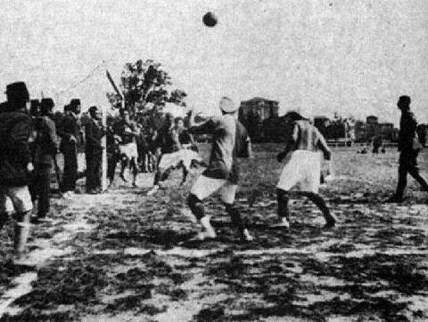 1919-22 yılları arasında işgal kuvvetlerinin kulübe müsamaha gösterdiği gerekçesiyle pek çok maçı olaylı geçti.