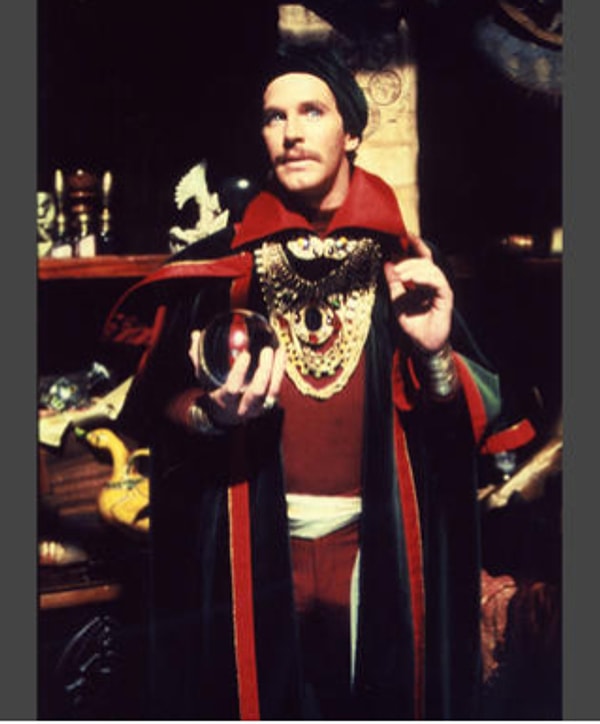 10. Доктор Стрэндж. Тогда: