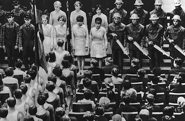 8. Как называлось официальное ежегодное собрание ВЛКСМ?