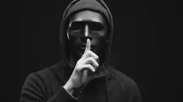 8. Опишите себя одной фразой.