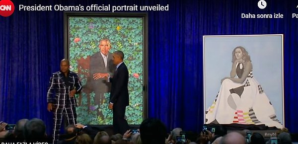 Video, eski Başkan Barack Obama ve First Lady Michelle Obama’ya ait portlerin sunulduğu, 12 Şubat 2018’de Washington D.C.’deki Ulusal Portre Galerisi’nde gerçekleşen tören sırasında çekilmiş.