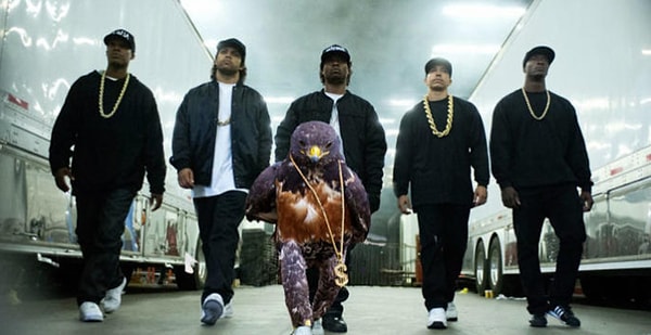 В предводителя хип-хоп-группы