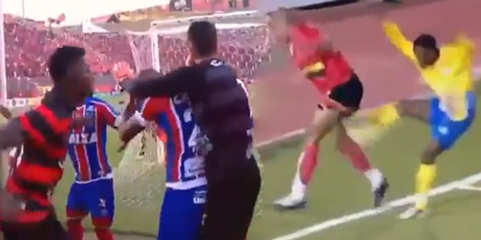 Kemik Sesleri Buraya Kadar Geldi! Futbolun Bir Oyundan İbaret Olduğunun Unutulduğu 17 'Acımasız' Görüntü