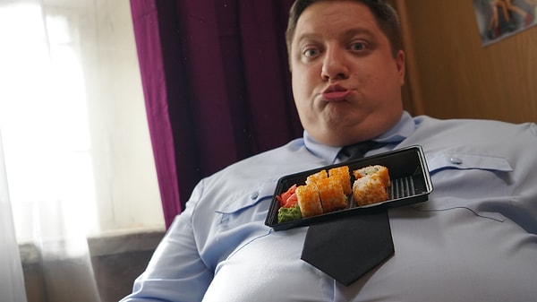 3. "Я доверяю Мухичу, как самому себе... пьяному неадекватному пятнадцатилетнему себе". А откуда он, собственно, этот Мухич?