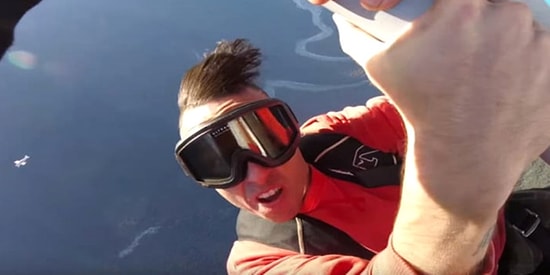 Uçakta Klip Çekmek İstedi: Dünyaca Ünlü Rapçi McMurray Dengesinin Bozulması Sonucu Düşerek Hayatını Kaybetti