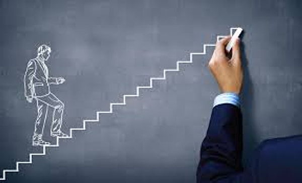 Вас ожидает большой рост в карьере.