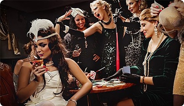 1. Вы собираетесь на вечеринку у друзьям. Какого цвета будет ваш наряд?