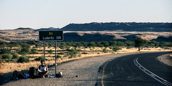 4. Друзья предлагают вам отправиться путешествовать по миру автостопом. Что вы первым делом найдете в интернете?