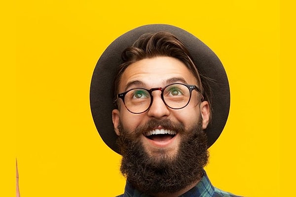 21. Как звали этого парня в шляпе?