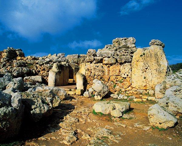 5. Mısır piramitlerinden bile eski yapılar Malta'da bulunuyor.