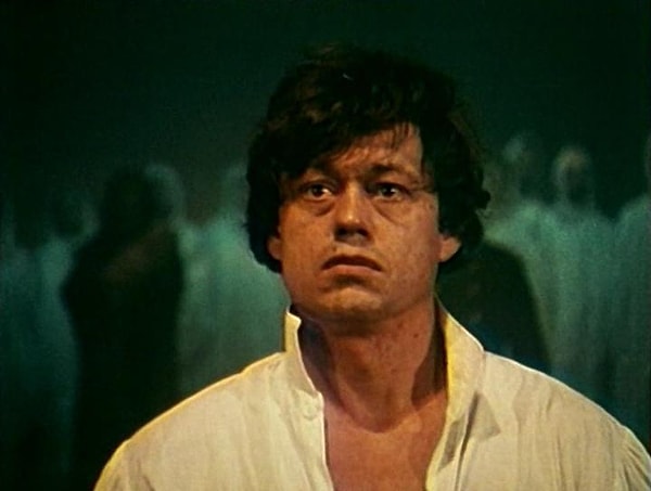 8. Как называется романс, который исполняет Николай Караченцов в фильме "Юнона и Авось"?