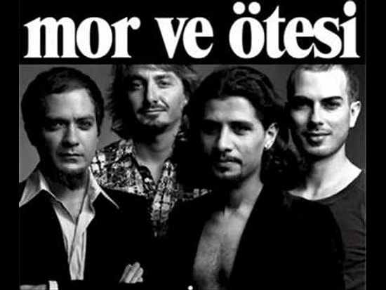 Mor ve Ötesi - Bir Derdim Var Şarkı Sözleri