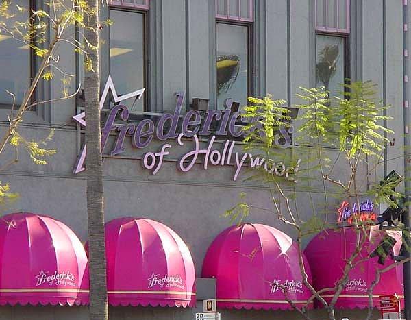 10. Hollywood Oyuncularına Ait İç Çamaşırı Müzesi (Amerika)