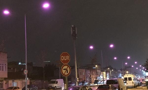 Osmangazi ilçesindeki Çirişhane Caddesi, mor lambalar ile aydınlatıldı