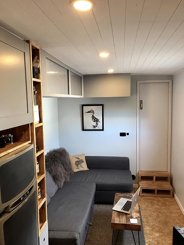 12. "Это настоящее везение, что наша работа не связана с пребыванием в офисе, поэтому мы смогли сделать все своими руками".