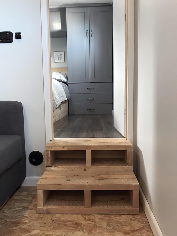 14. Мартину и Ионе даже удалось спроектировать двухуровневое пространство.