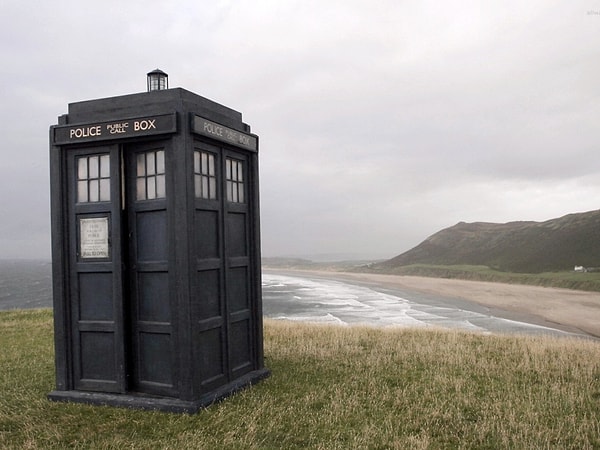 1. В каком сериале была эта будка?