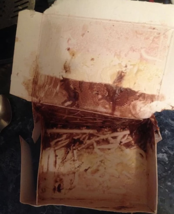 3. "Любимый убрал этот контейнер из-под мороженого обратно в морозилку"