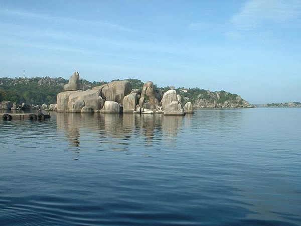 7. Назовите самое большое озеро Африки.