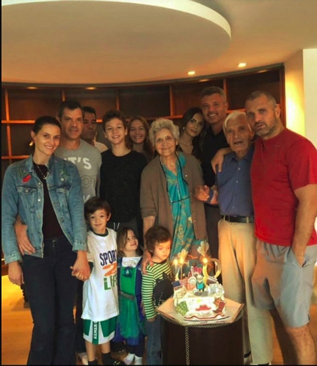 9. Sandal'ın eski eşi Emina Jahovic'in bir süredir devam eden aşk dedikoduları, bu hafta doğrulandı!