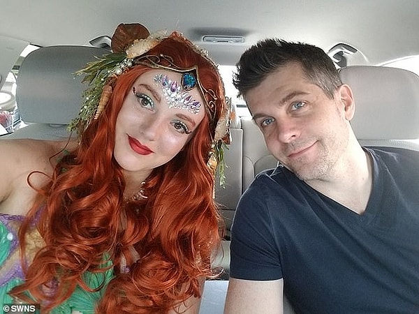 Супруг поддерживает девушку во всех начинаниях.