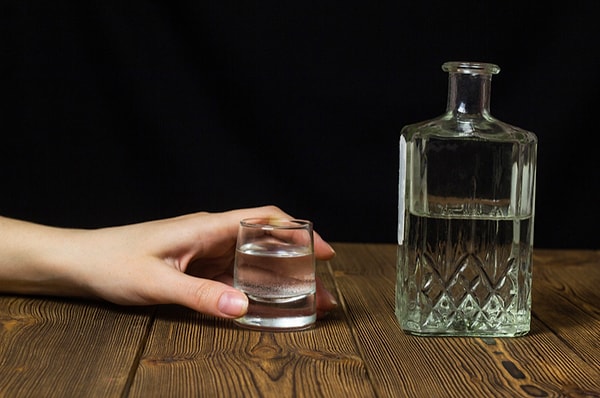 6. Тёплая водка