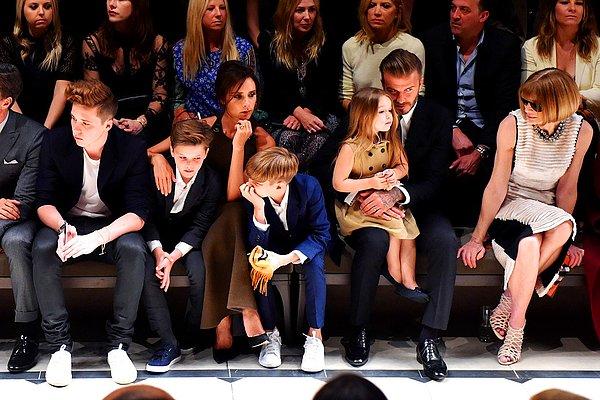 David Beckham ile Victoria Beckham, genlerini evlatlarına öyle bir aktarmışlar ki, minnoş bir aile tablosu oluşuyor her defasında aynı karede olduklarında.