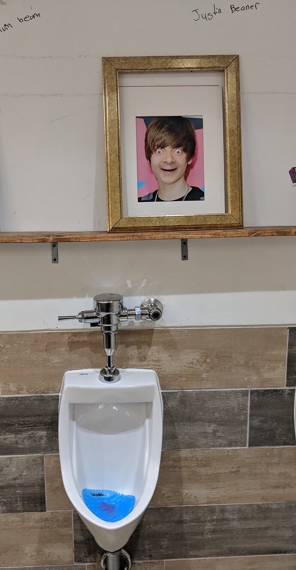 13. "Ух ты! Что это у тебя там?!"