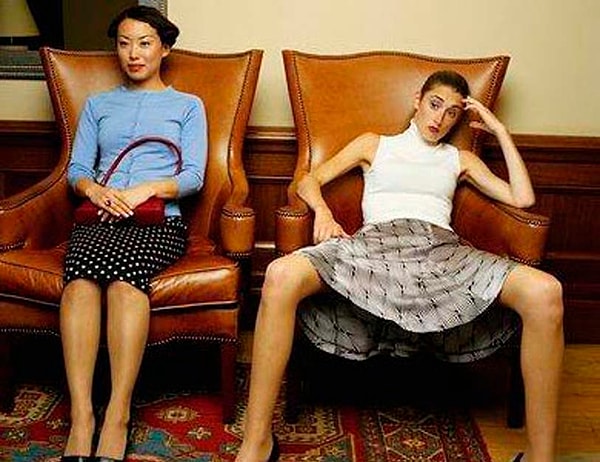 7. Она покорна и ...