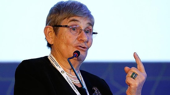 'Tahıl Beyinli' Demişti: Canan Karatay, Veganları Bu Defa Koyunlara Benzetti