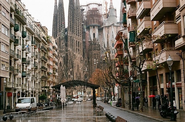 3. Паэлья невозможна без...