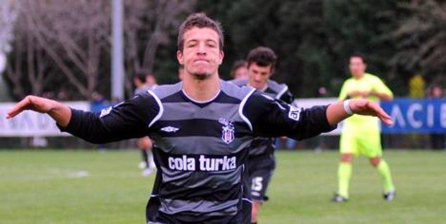 2008 yılında Mustafa Denizli ile tartışan Batuhan, Beşiktaş'ta kadro dışı kaldı.