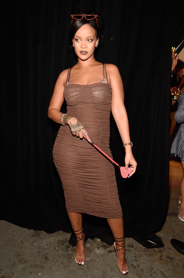 9. Рианна на показе своей линии женского нижнего белья