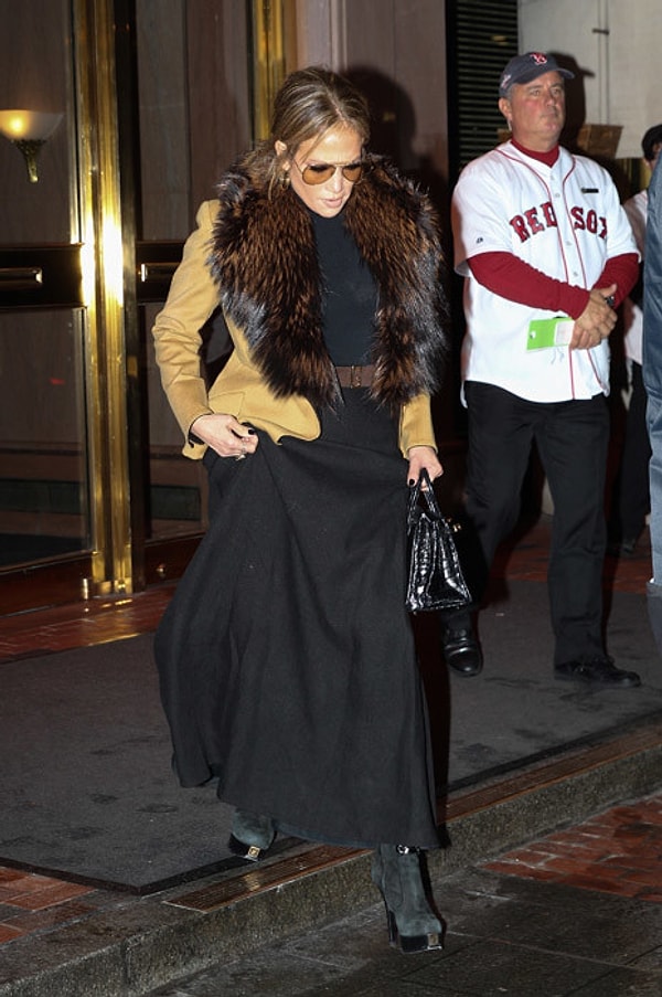 14. Критики не оценили и образ Дженнифер Лопес